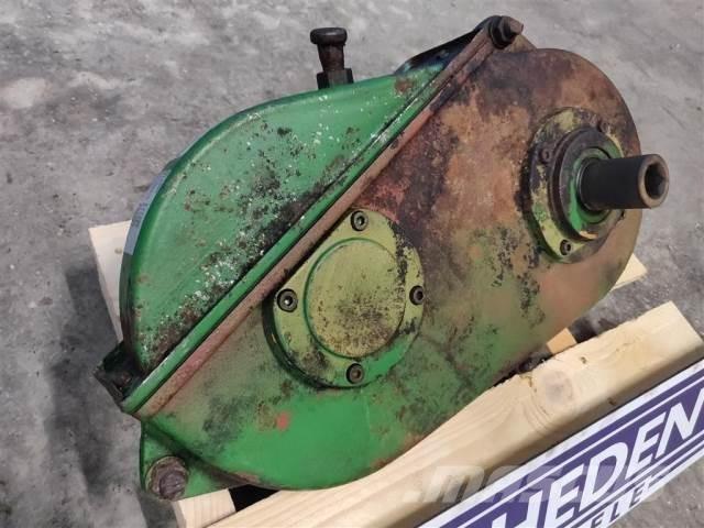 John Deere 1085 Μετάδοση