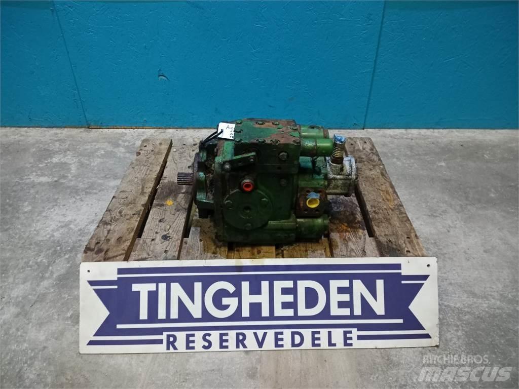 John Deere 1085 Υδραυλικά