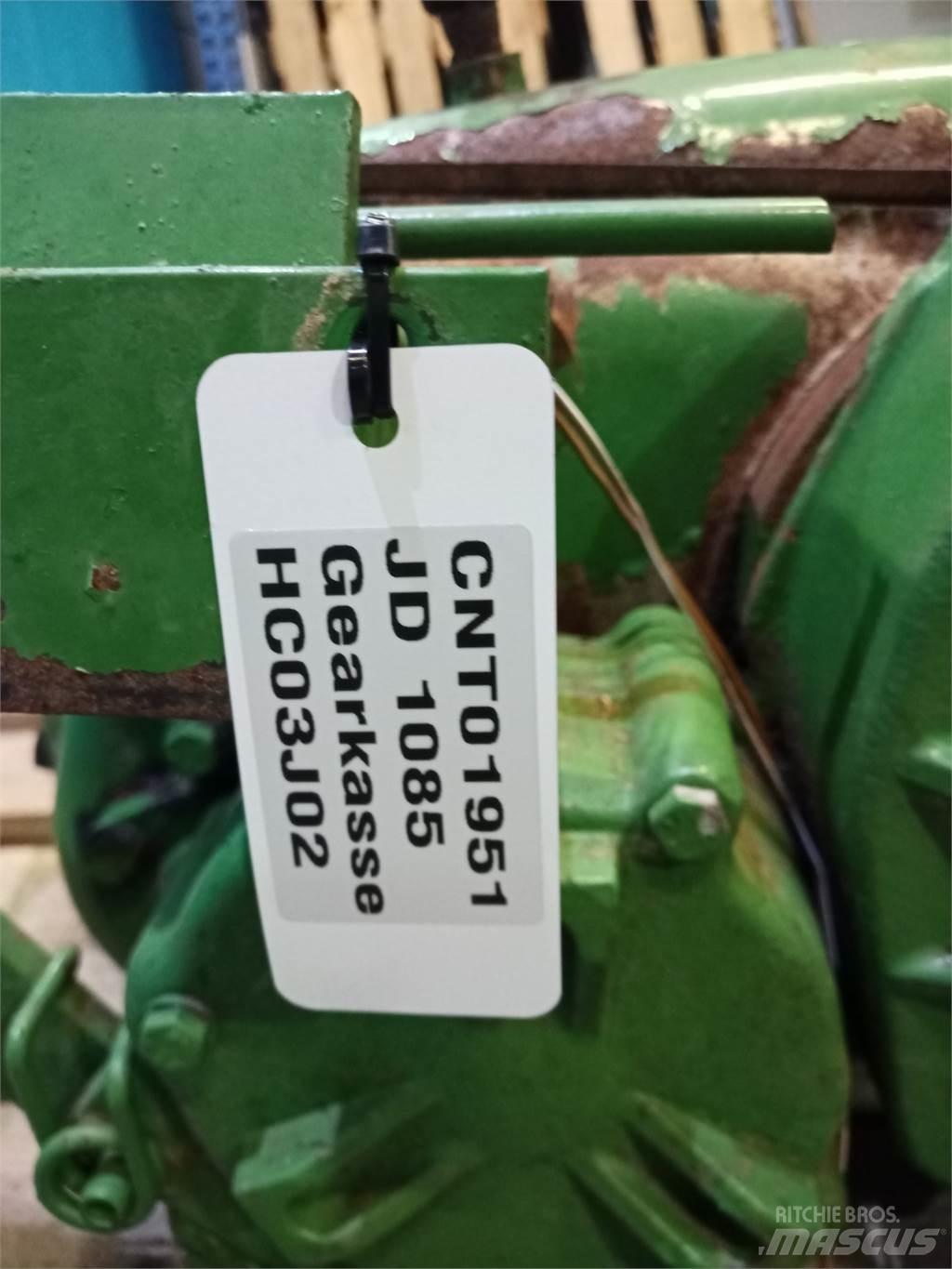 John Deere 1085 Μετάδοση