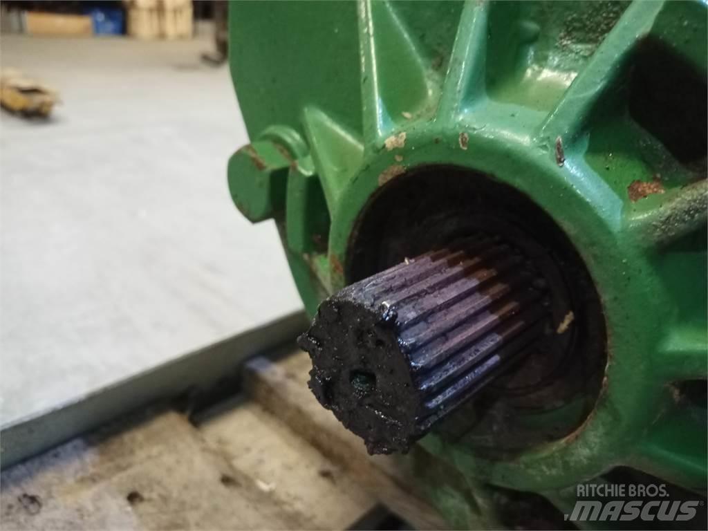 John Deere 1085 Μετάδοση
