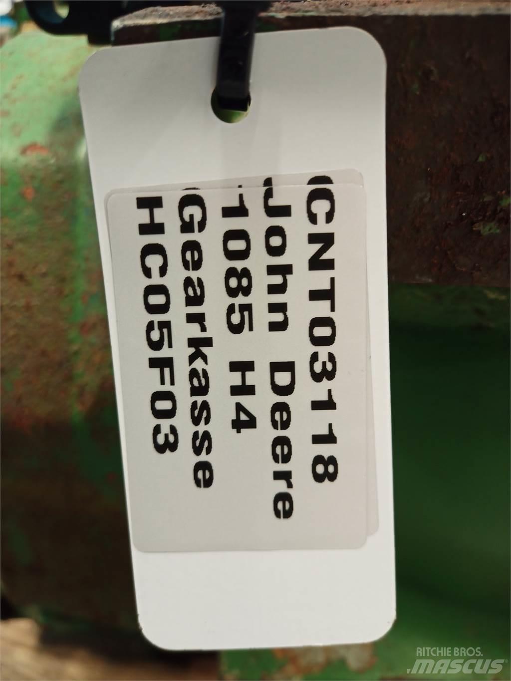 John Deere 1085 Μετάδοση
