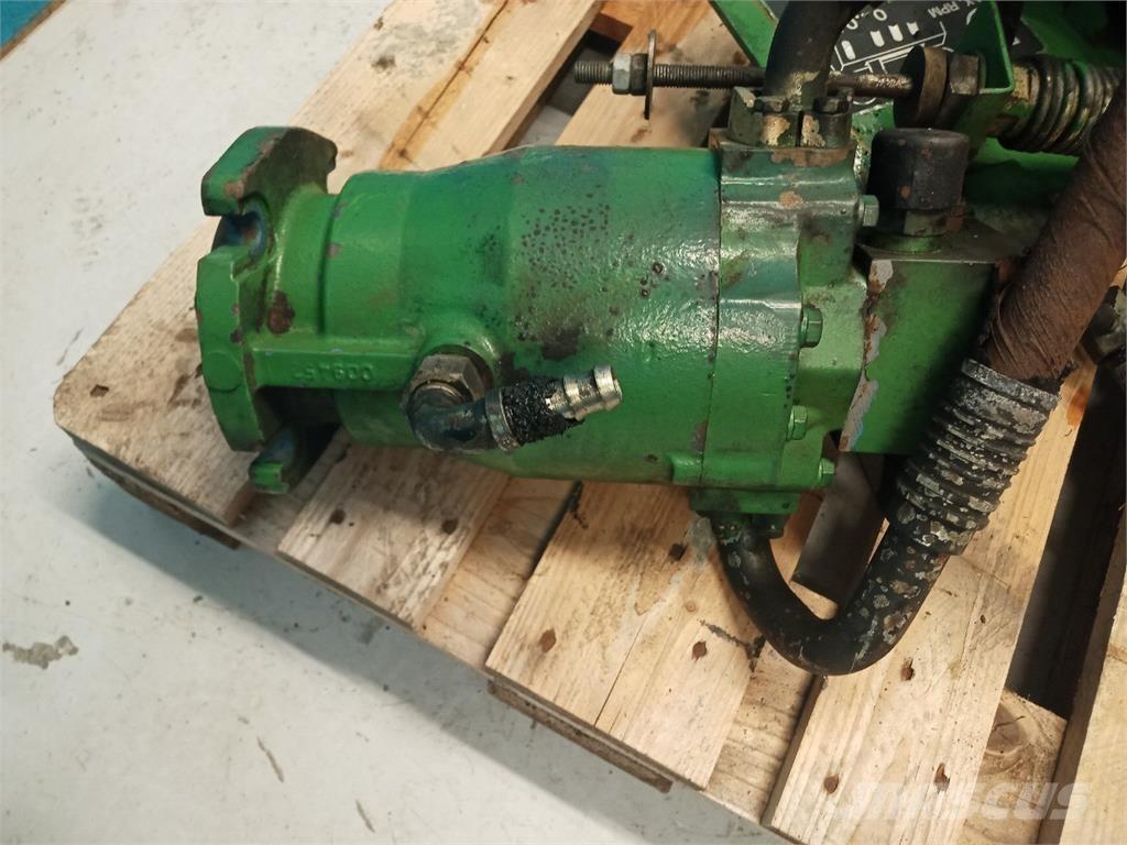 John Deere 1085 Υδραυλικά