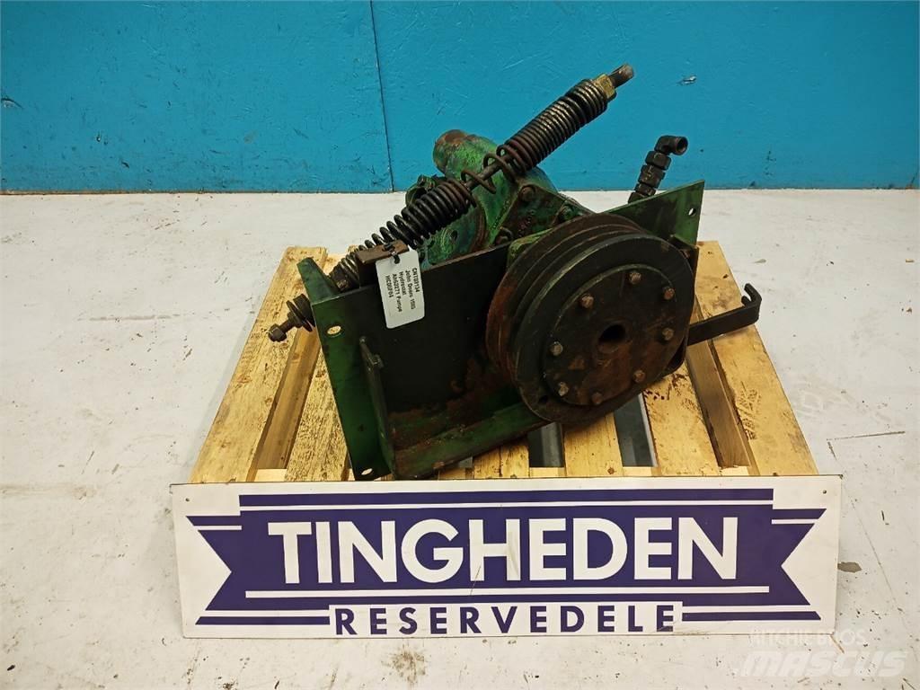 John Deere 1085 Υδραυλικά
