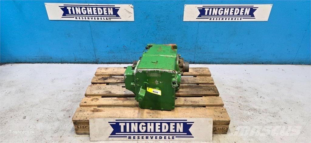 John Deere 1170 Μετάδοση