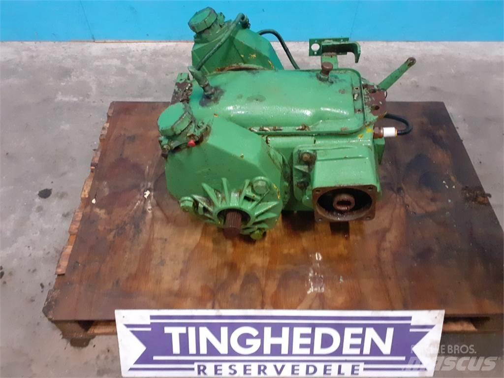 John Deere 1177 Μετάδοση