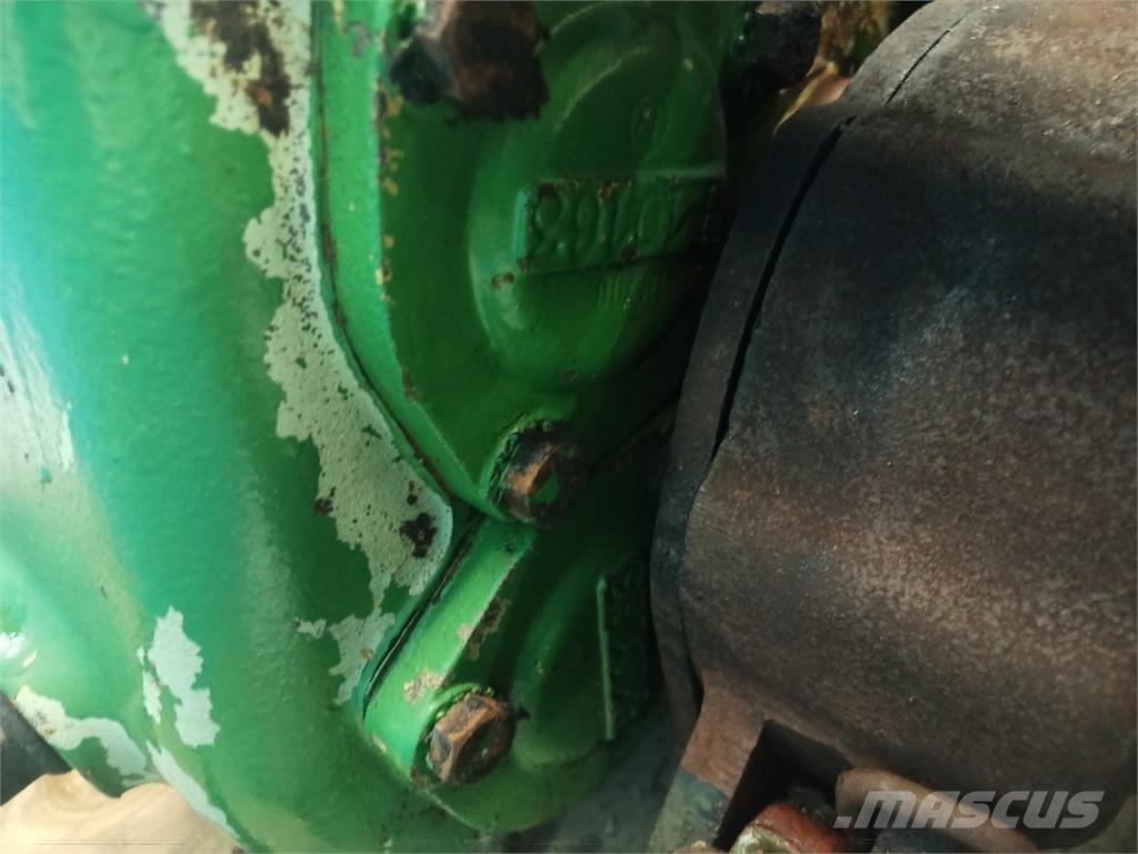 John Deere 1177 Μετάδοση