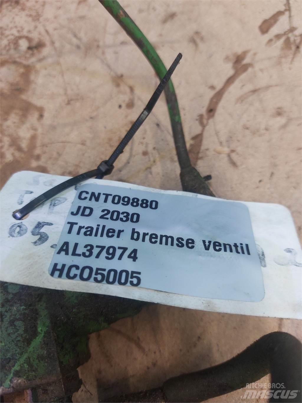 John Deere 2030 Υδραυλικά