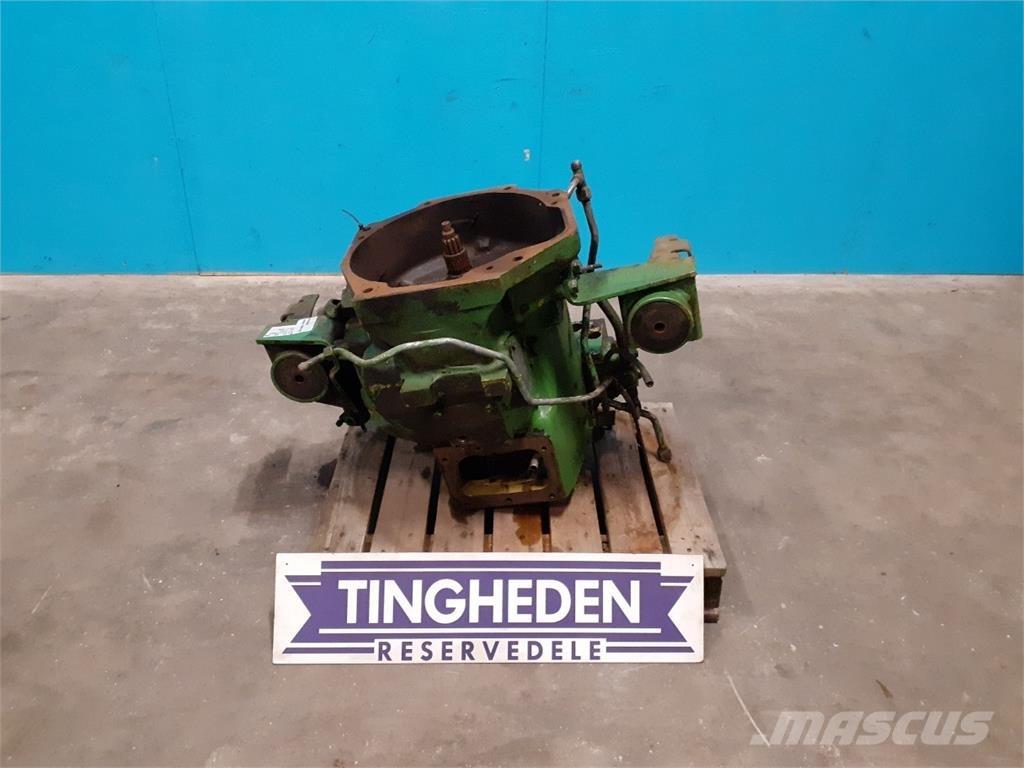 John Deere 2040 Μετάδοση
