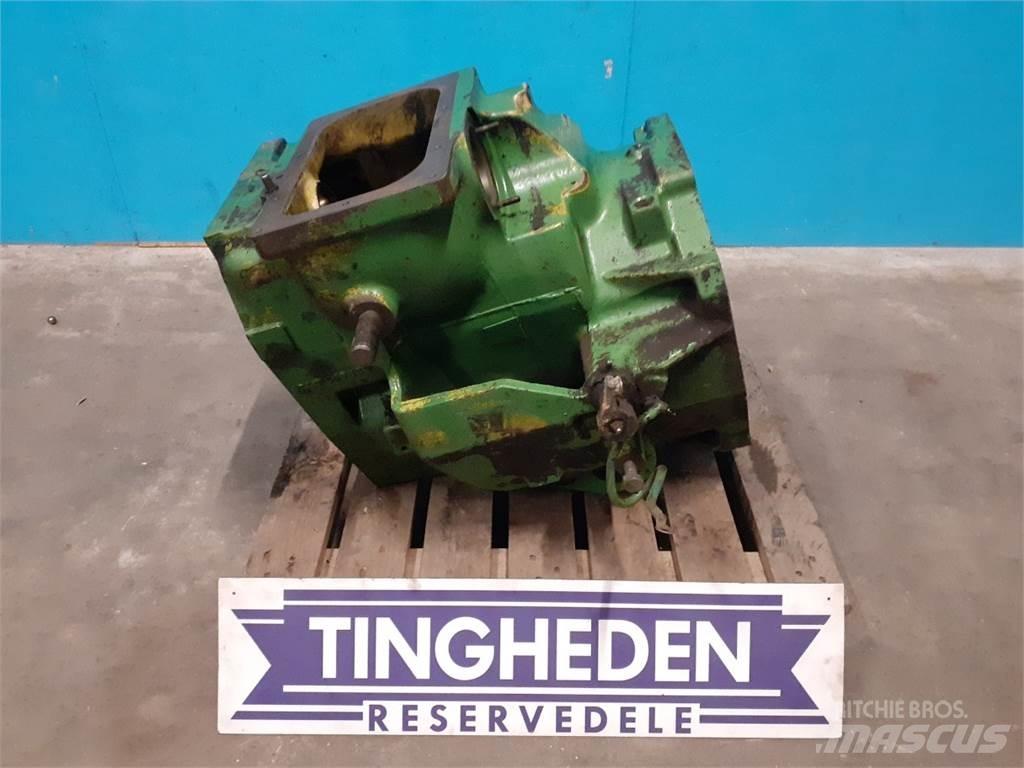 John Deere 2040 Μετάδοση