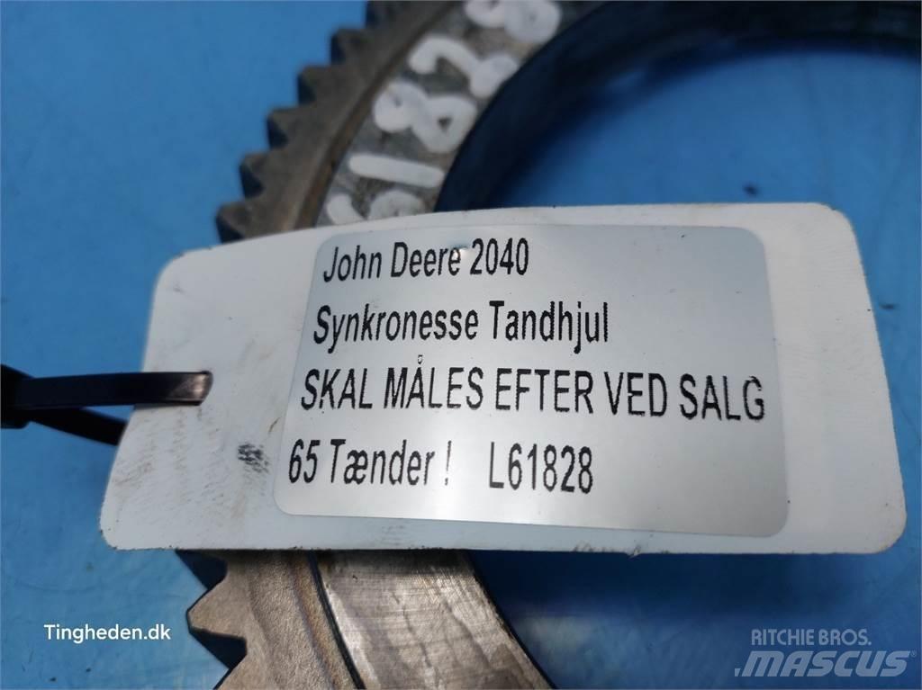 John Deere 2040 Μετάδοση