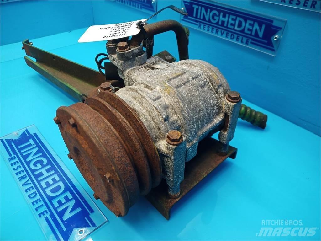 John Deere 2054 Καμπίνες και εσωτερικό