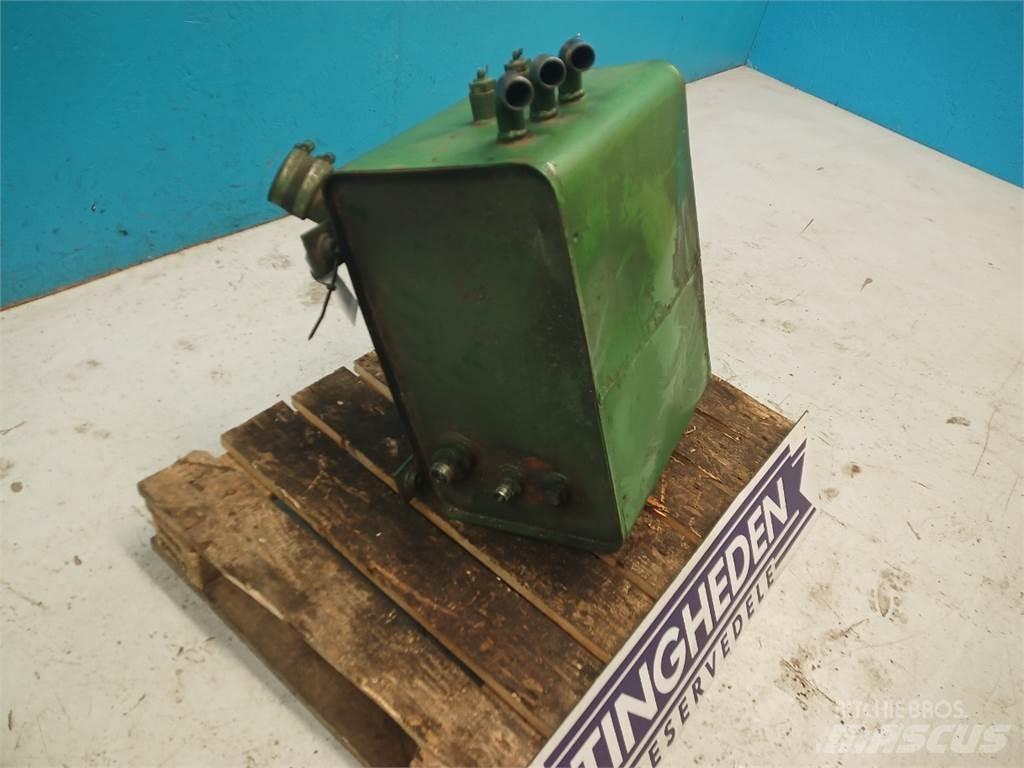 John Deere 2054 Υδραυλικά
