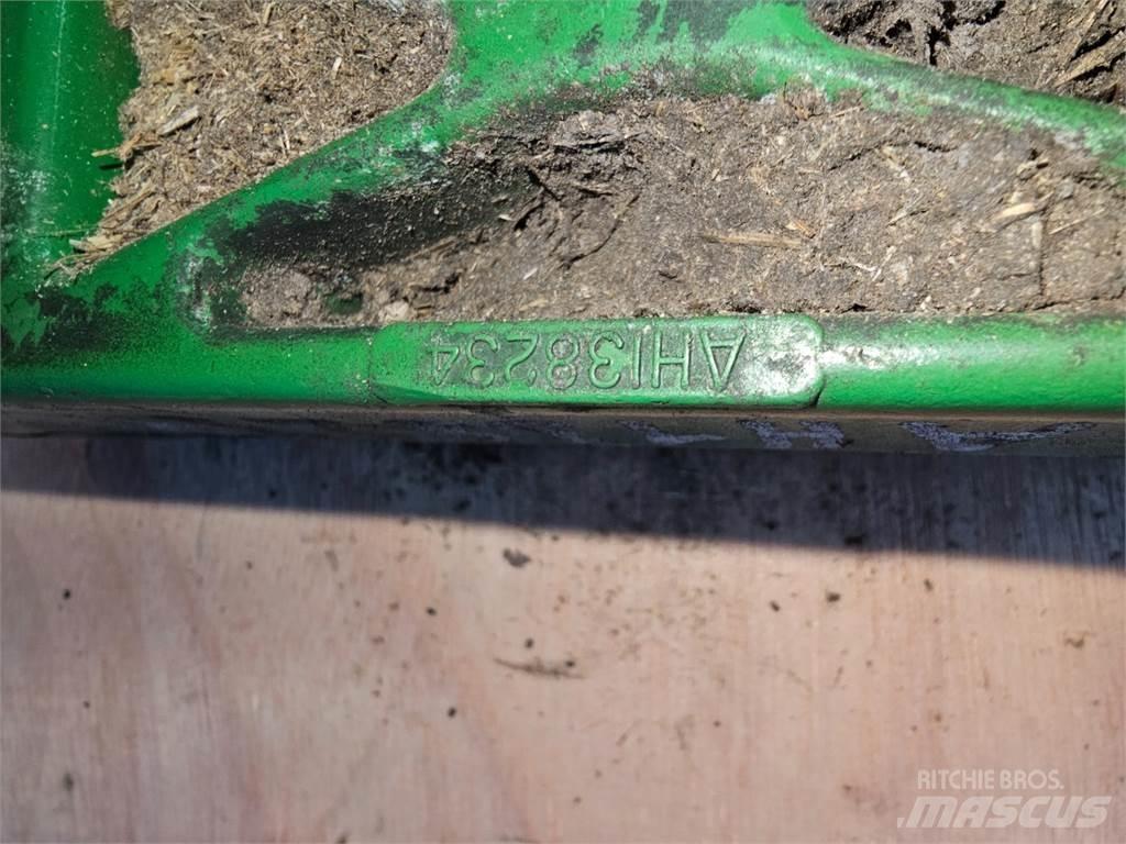 John Deere 2054 Διαστρωτήρες άμμου και αλατιού