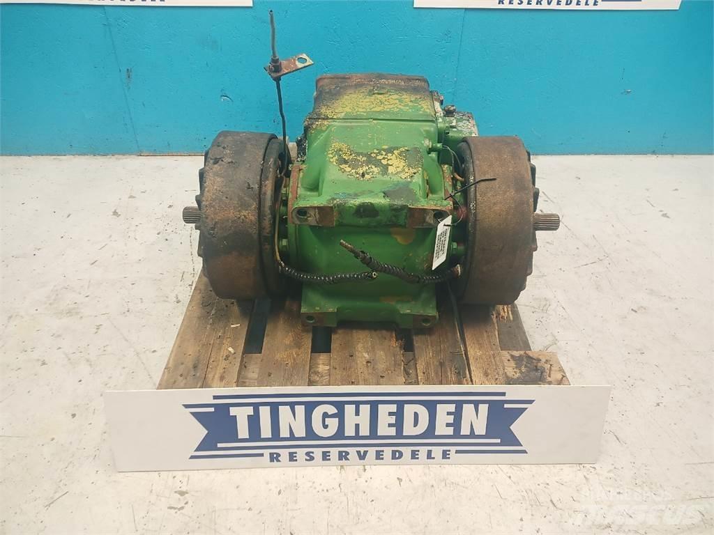 John Deere 2066 Μετάδοση