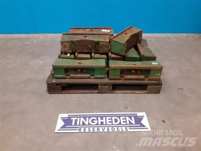 John Deere 2140 Μπροστινά βαρίδια