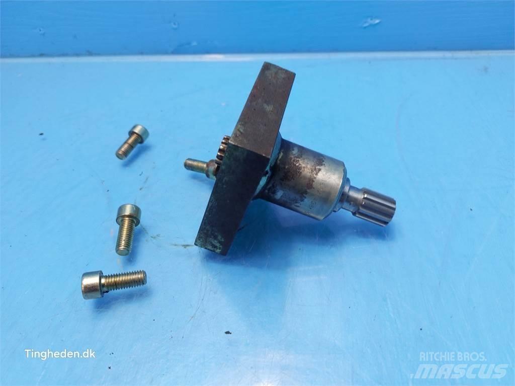John Deere 2254 Υδραυλικά