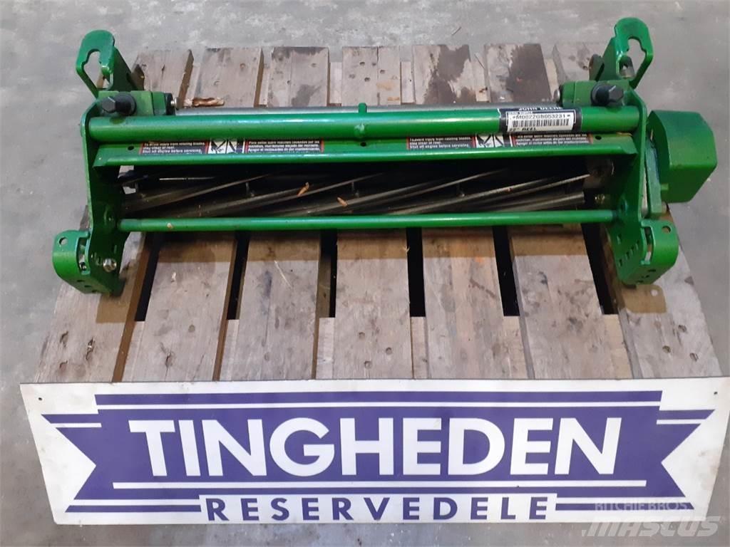 John Deere 2500 Ρομποτικά Χορτοκοπτικά
