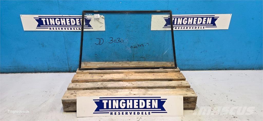 John Deere 3030 Καμπίνες και εσωτερικό