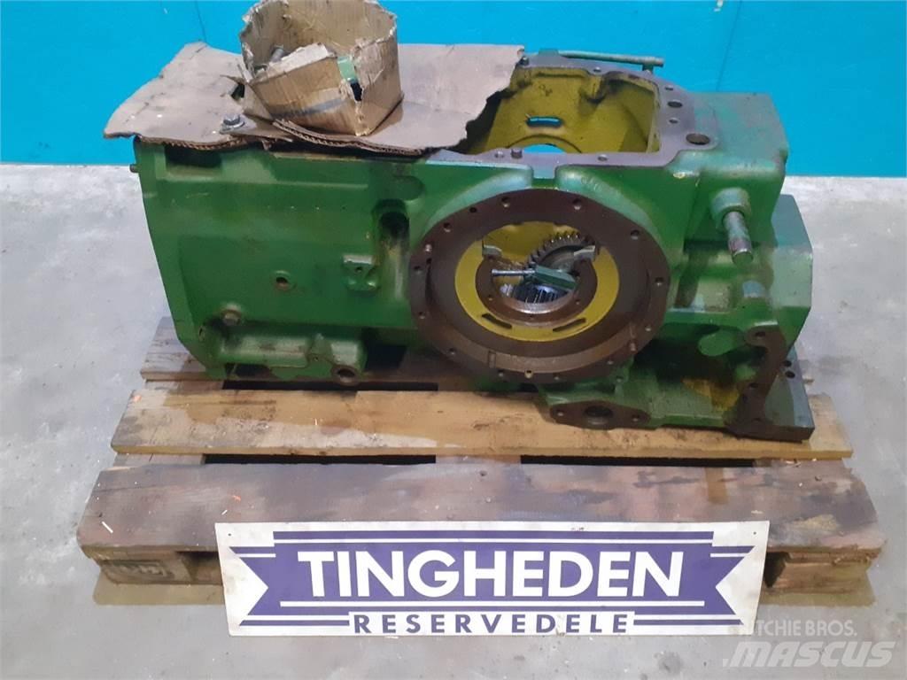 John Deere 3040 Μετάδοση