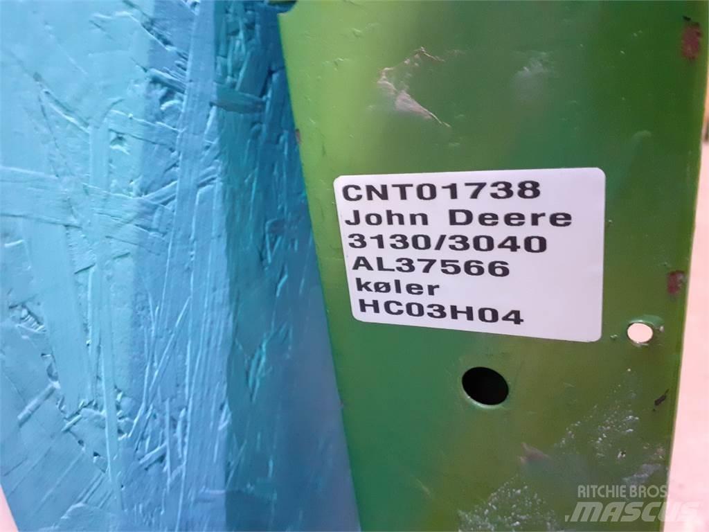 John Deere 3040 Καλοριφέρ