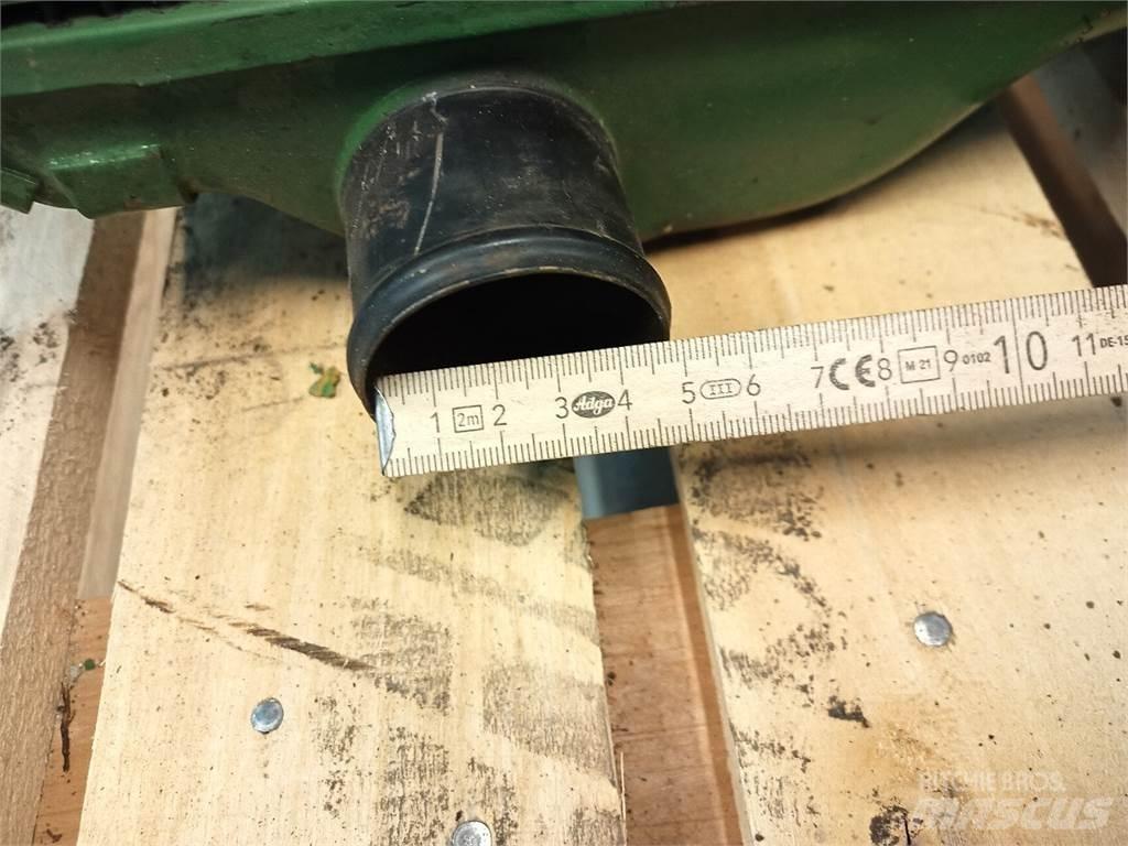 John Deere 3040 Καλοριφέρ
