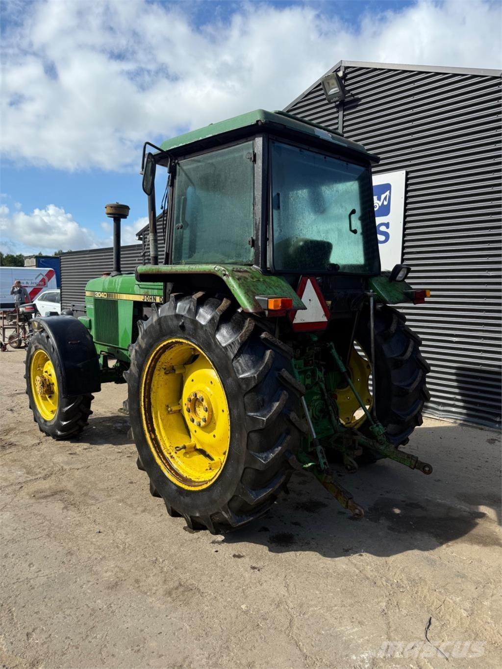 John Deere 3040 Τρακτέρ