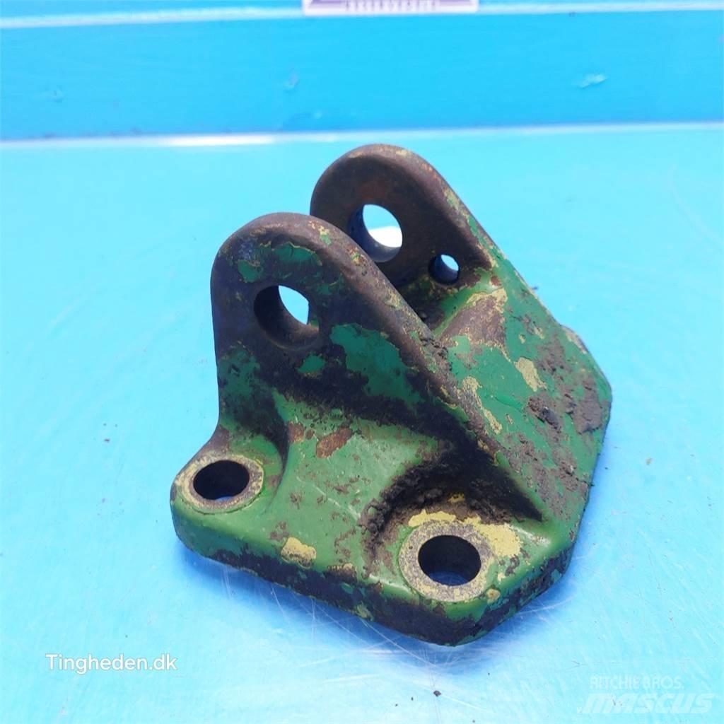 John Deere 3140 Άλλα εξαρτήματα για τρακτέρ
