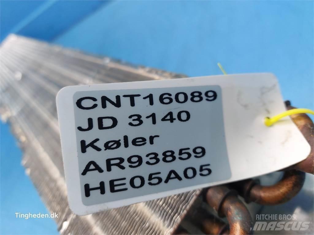 John Deere 3140 Καλοριφέρ