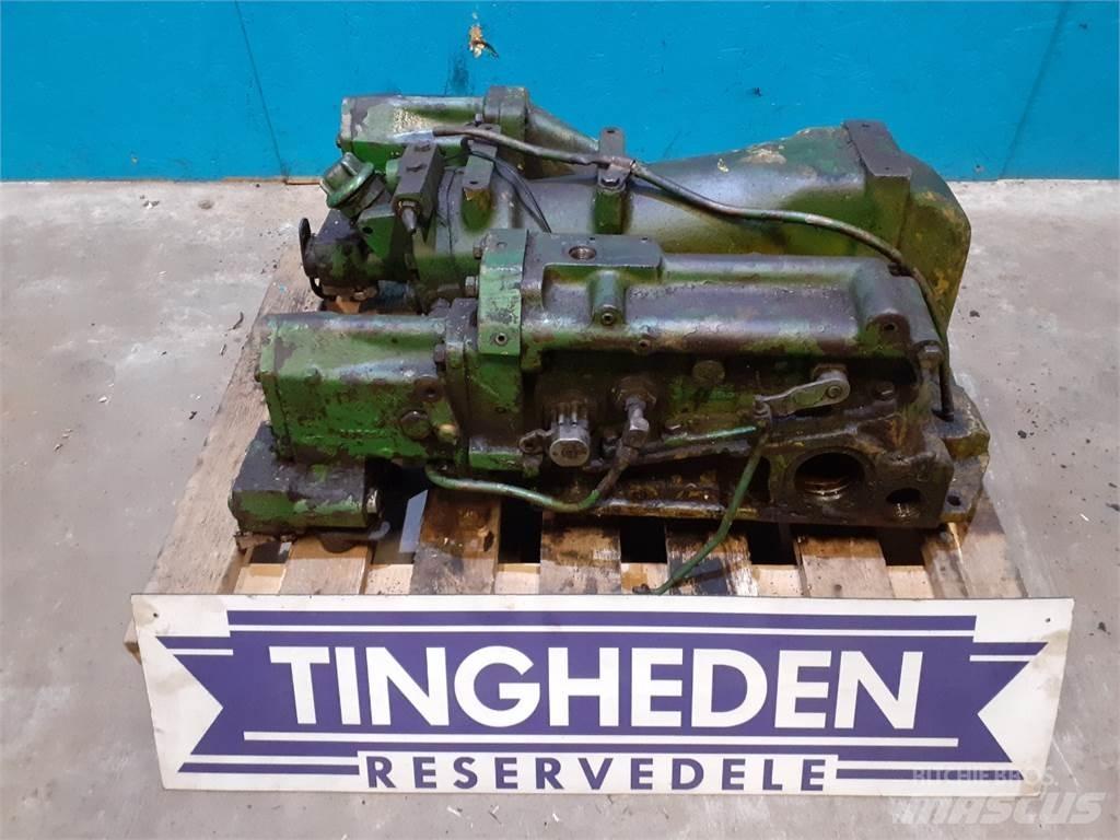 John Deere 4040 Μετάδοση