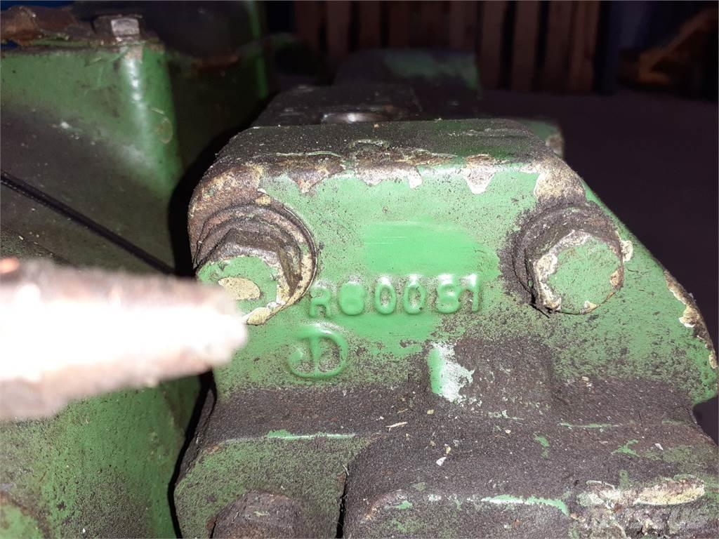 John Deere 4040 Μετάδοση