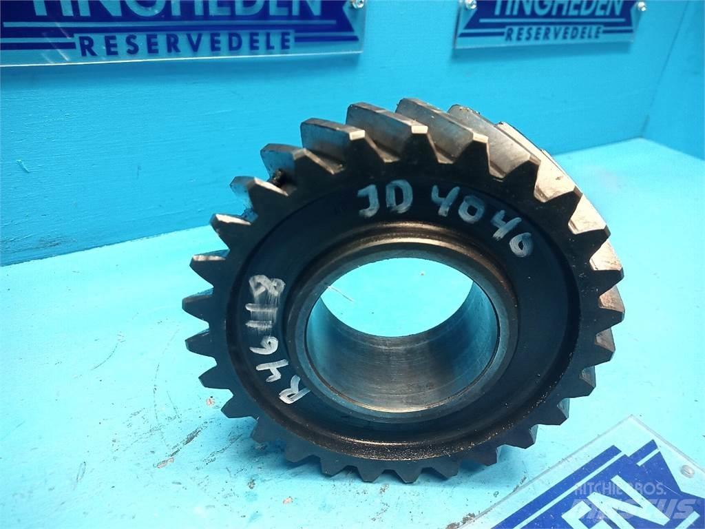 John Deere 4040 Μετάδοση
