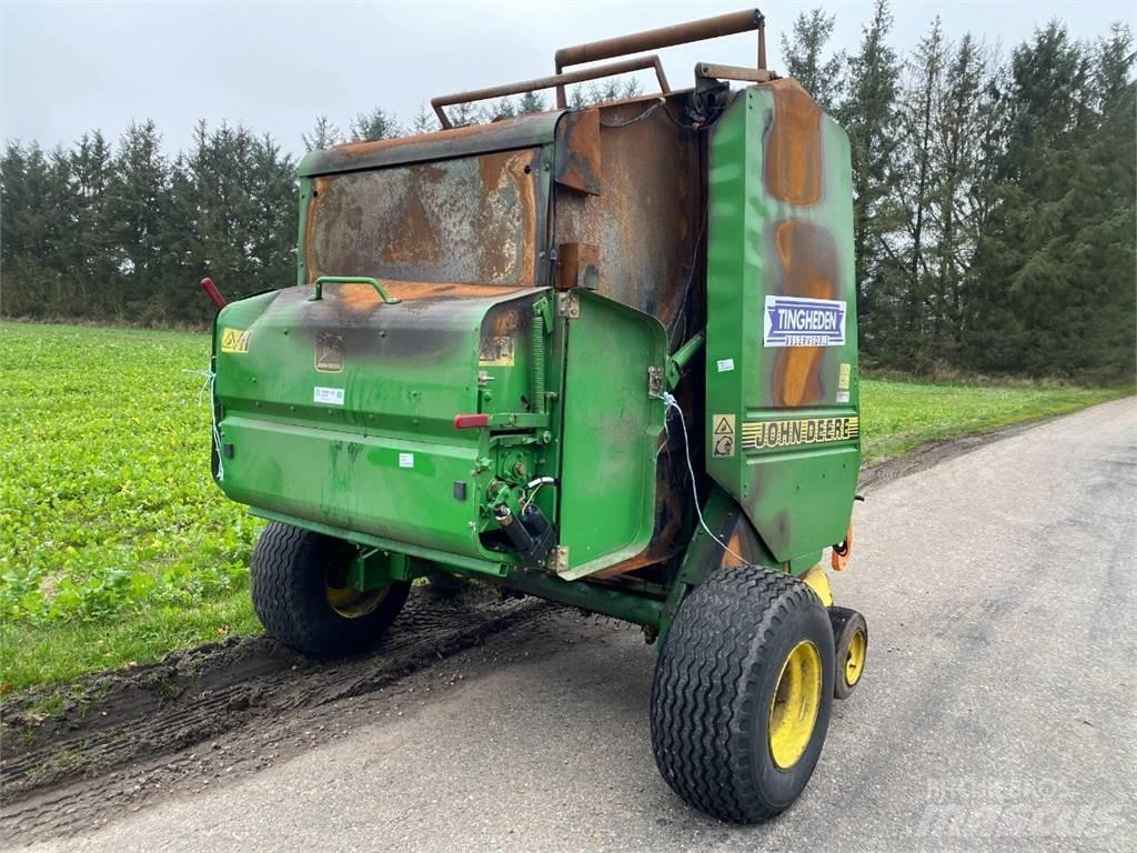 John Deere 580 Πρέσες κυλινδρικών δεμάτων