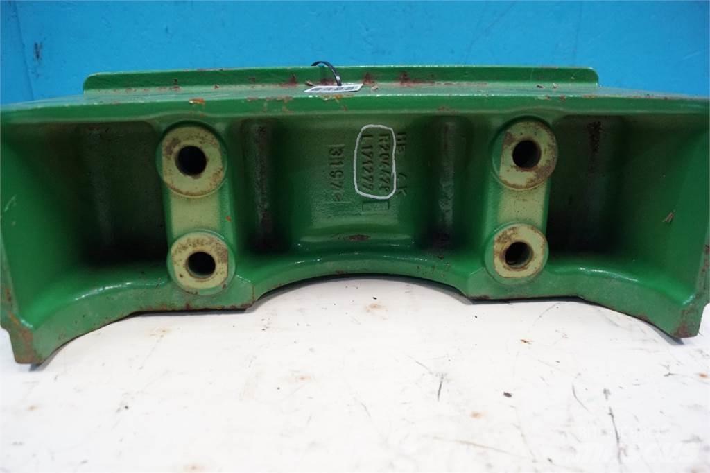 John Deere 6105M Μπροστινά βαρίδια
