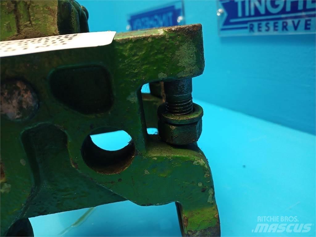 John Deere 710 Άλλα εξαρτήματα για τρακτέρ