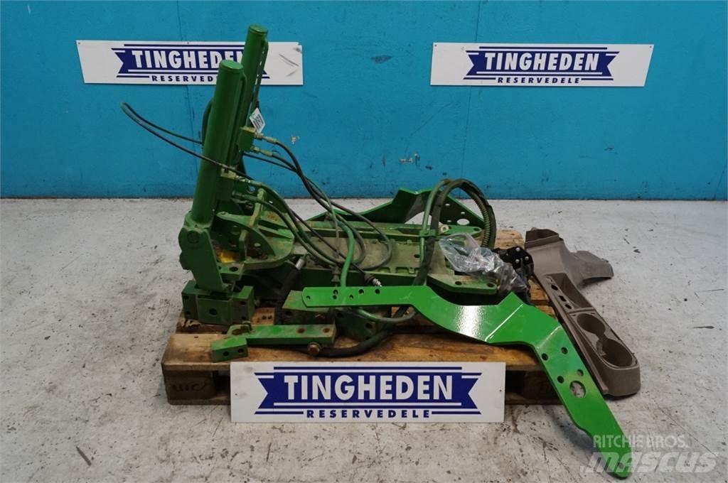 John Deere 8235R Άλλα εξαρτήματα για τρακτέρ