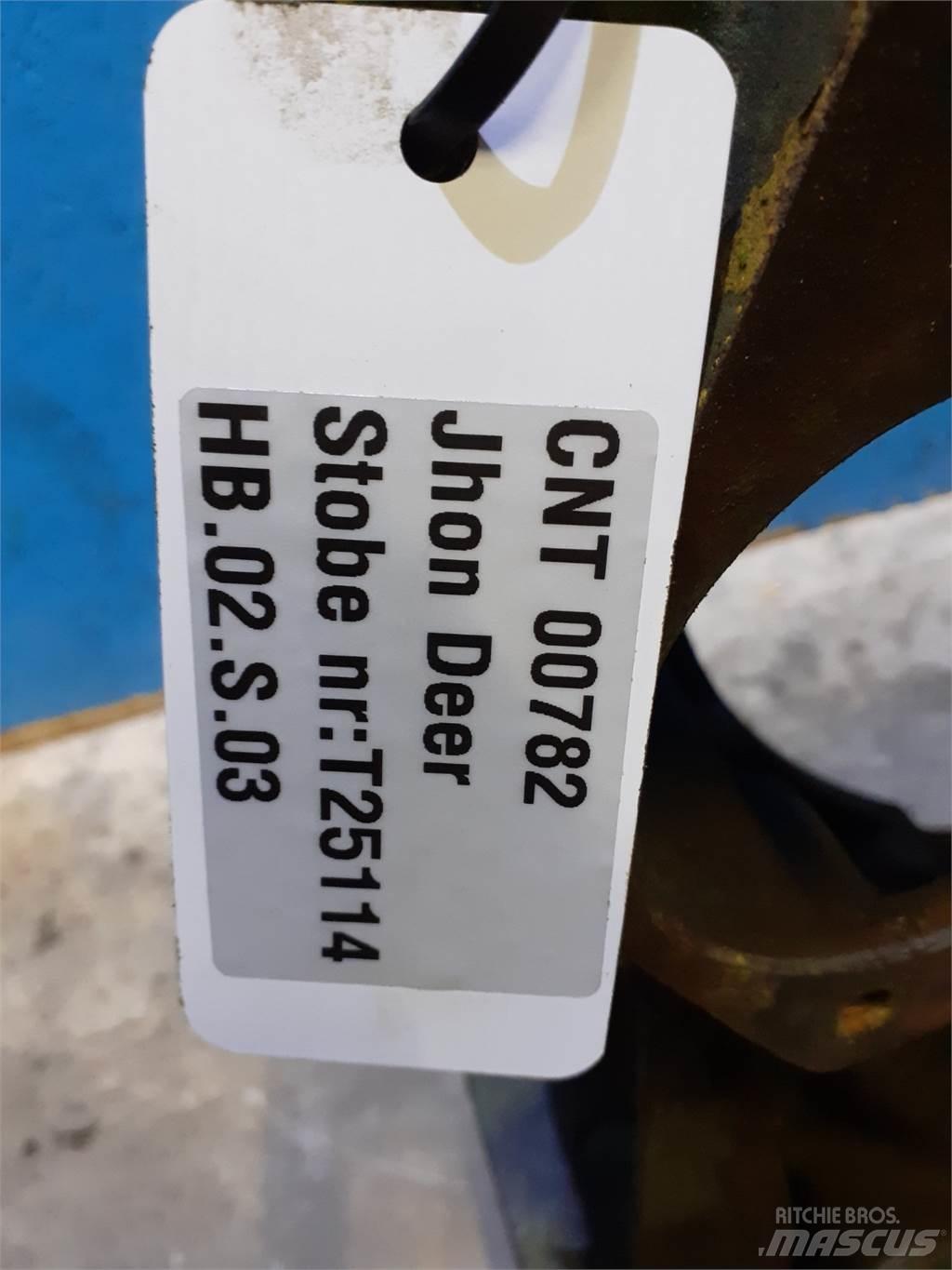 John Deere 935 Κινητήρες