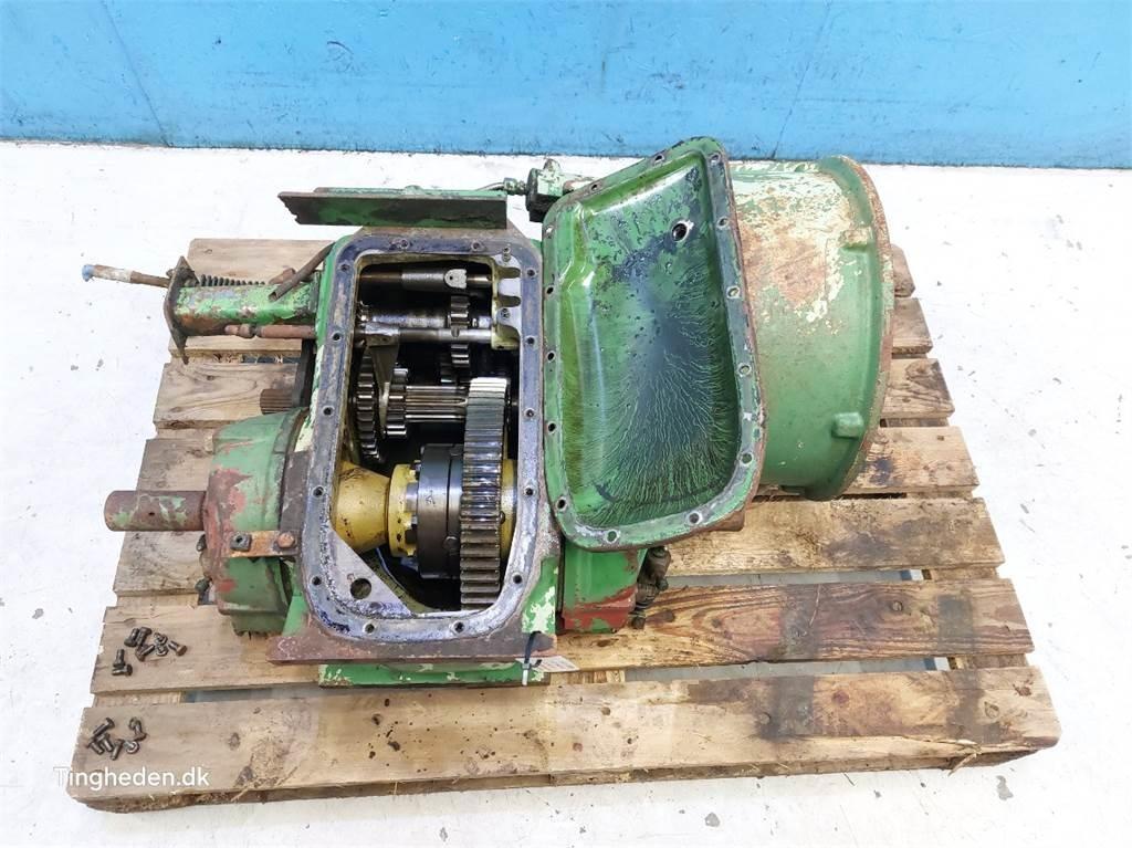 John Deere 965 Μετάδοση