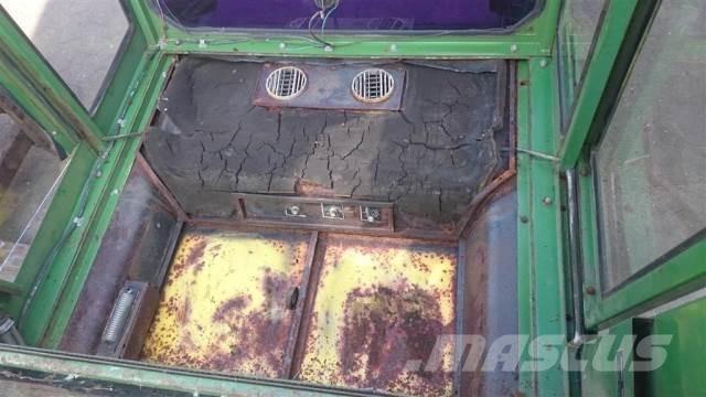 John Deere 975 Καμπίνες και εσωτερικό