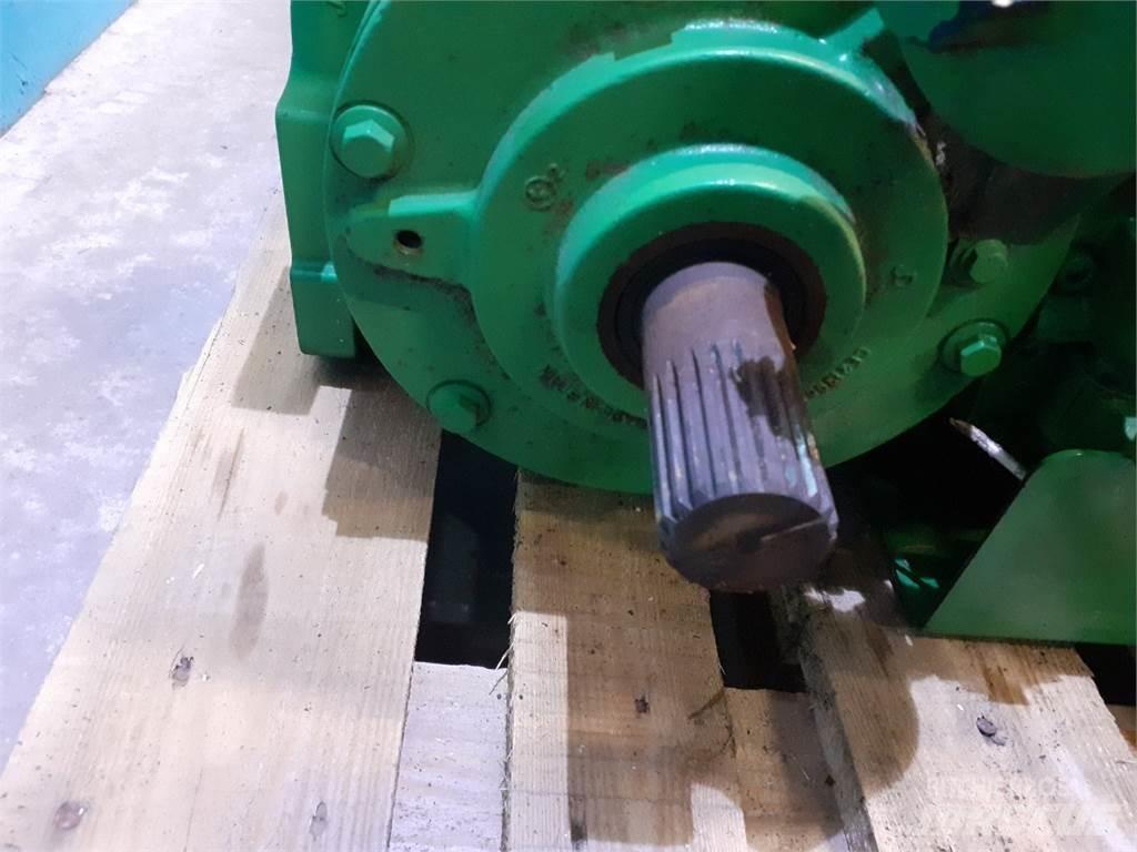 John Deere S670 Μετάδοση