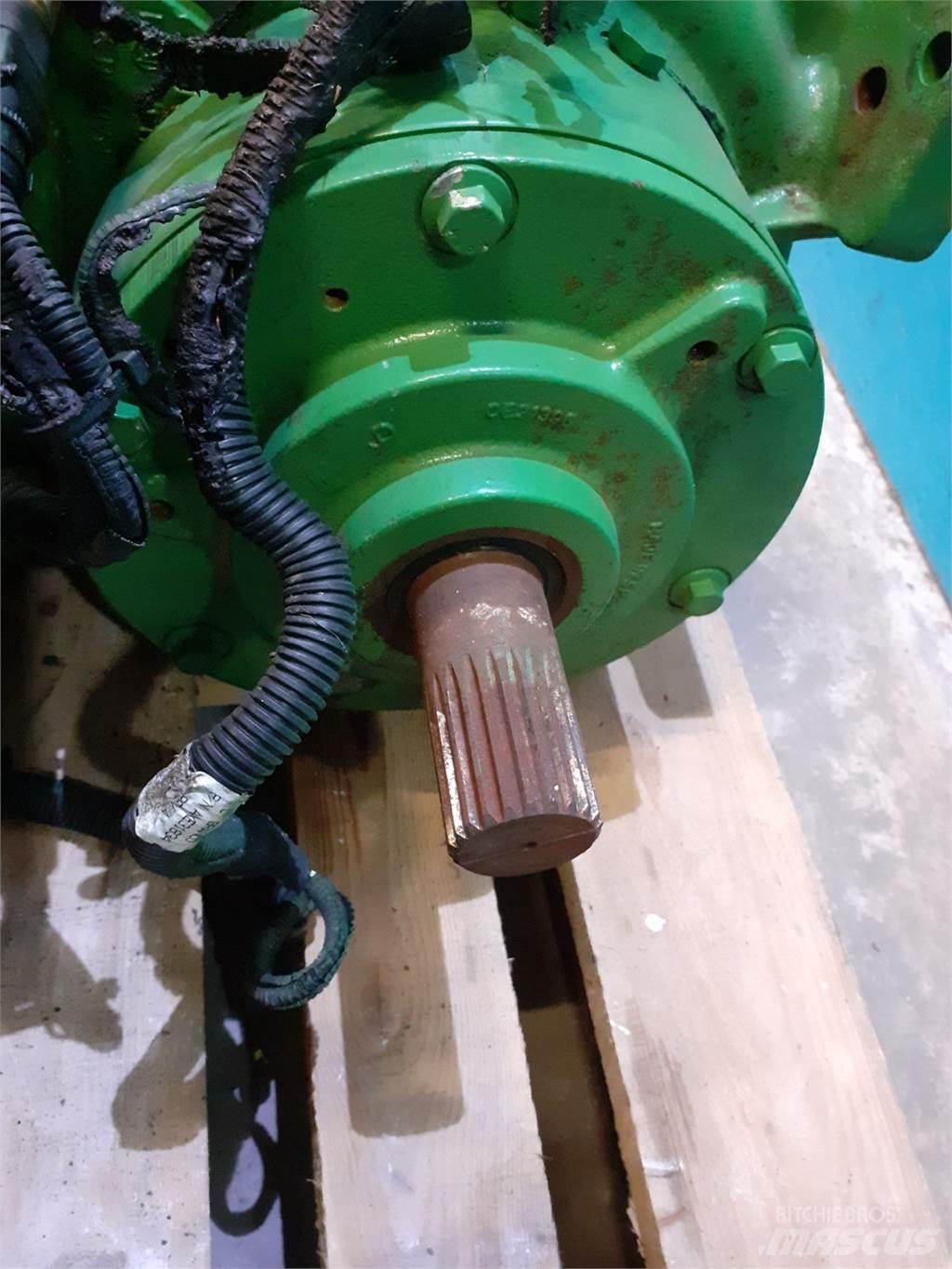 John Deere S670 Μετάδοση