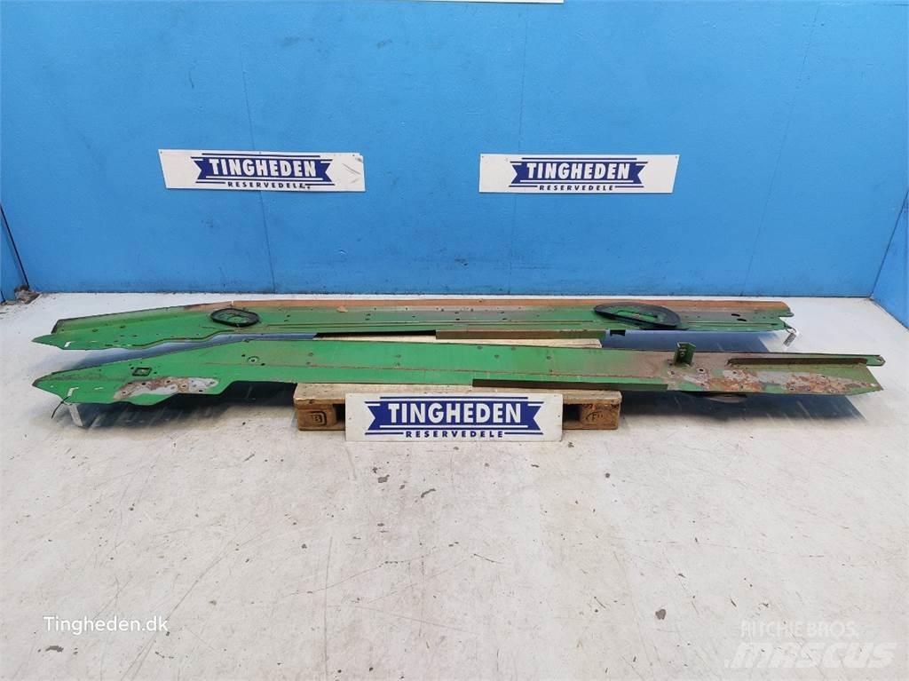 John Deere S670 Διαστρωτήρες άμμου και αλατιού