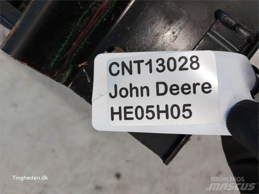 John Deere S670 Διαστρωτήρες άμμου και αλατιού