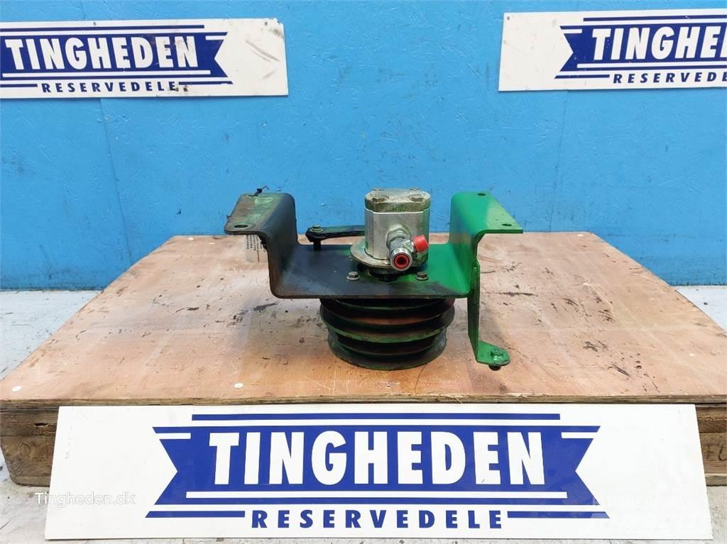 John Deere T660I Υδραυλικά