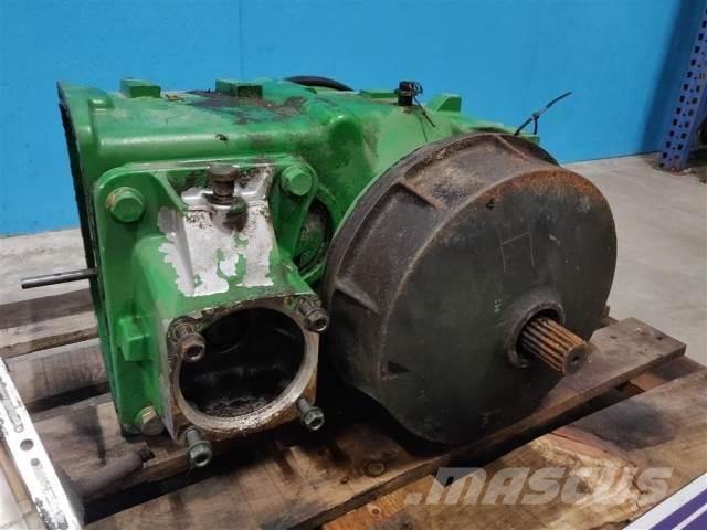 John Deere T670 Μετάδοση