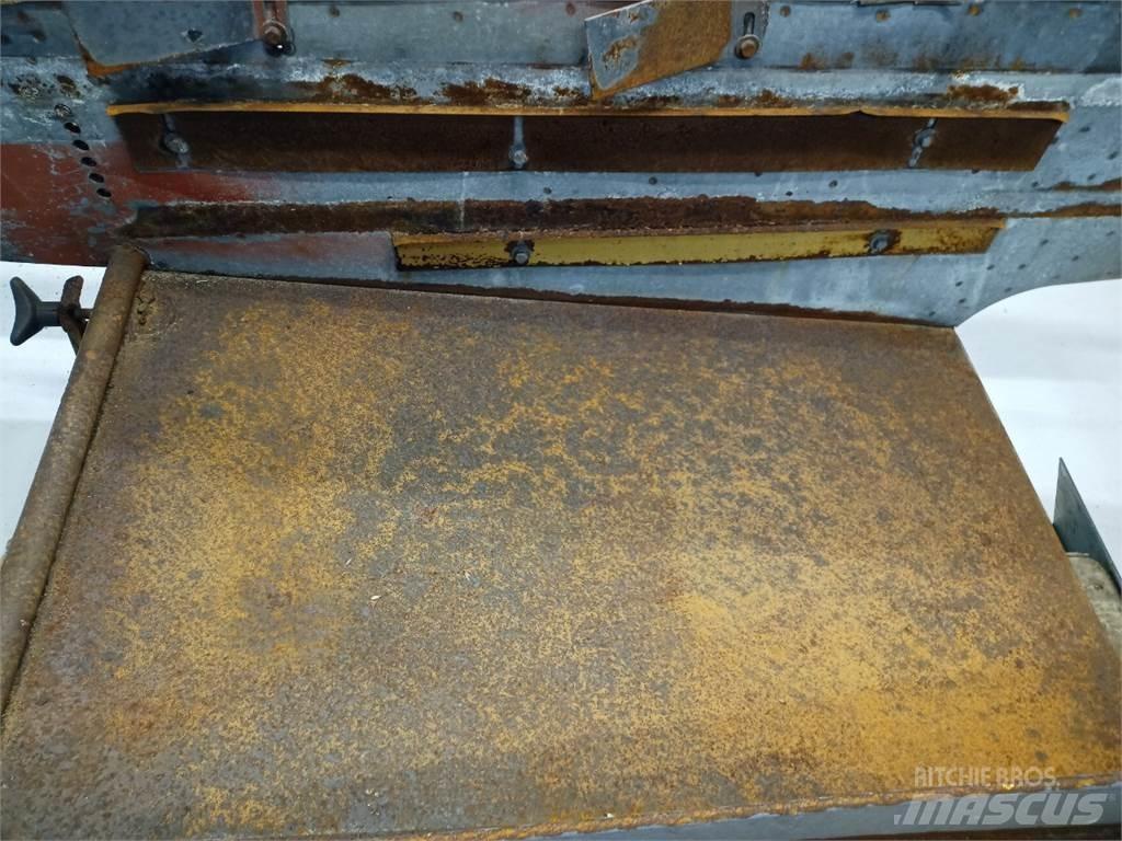 Laverda 3650 Διαστρωτήρες άμμου και αλατιού