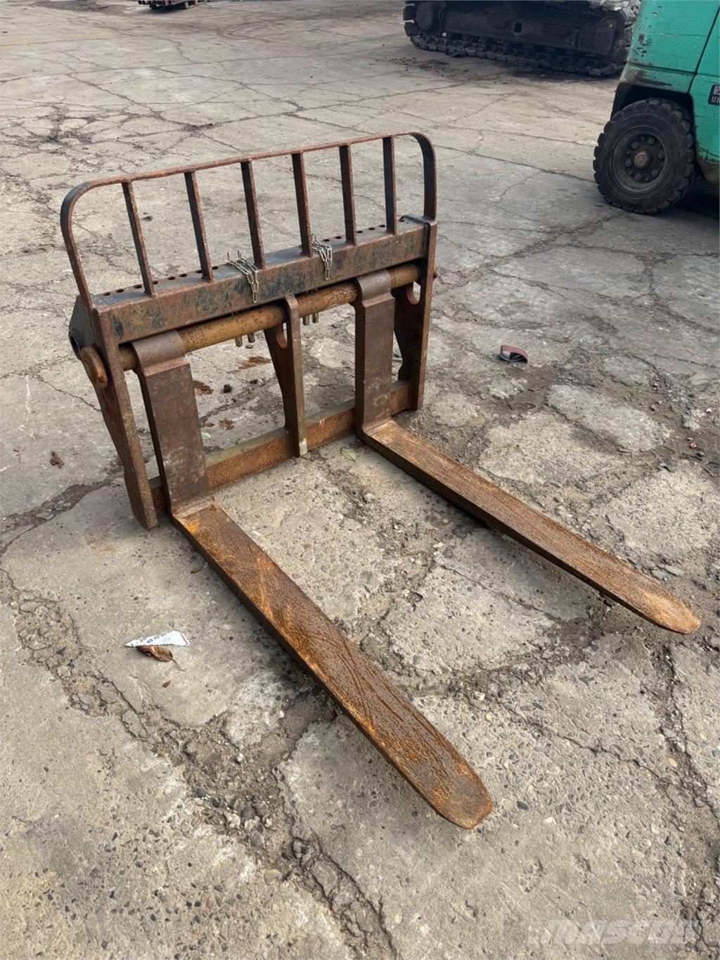 Manitou 4000kg Δικράνες