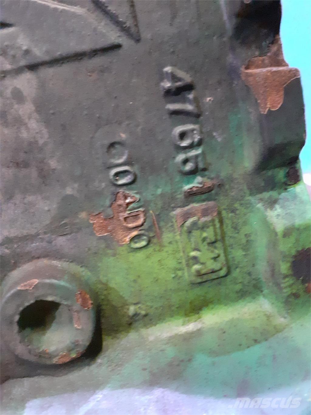 Merlo 30.9 Άξονες