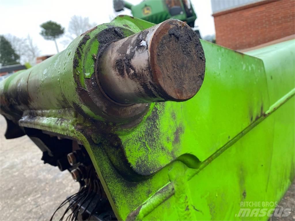 Merlo 38.10 Μπούμες και κουτάλες