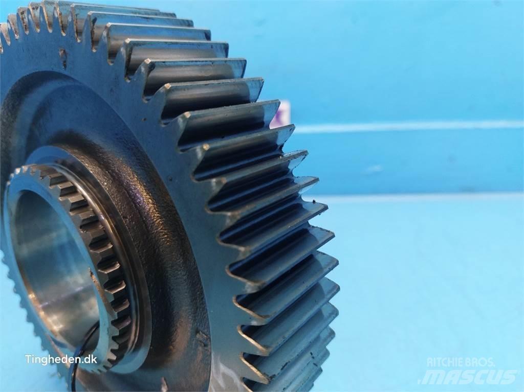New Holland 6640 Μετάδοση