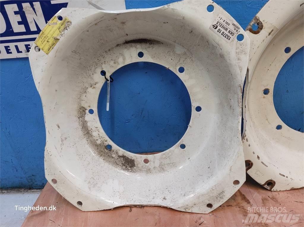New Holland 8340 Ελαστικά και ζάντες